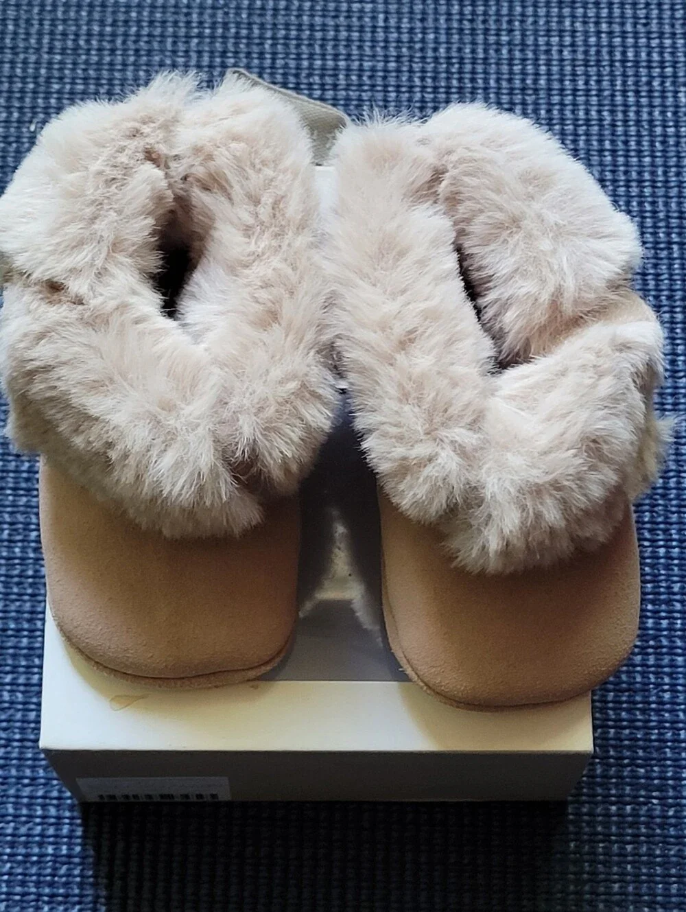 Baby Faux-Fur Trim Booties -size 1.5(3.8